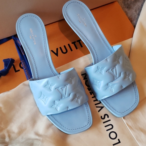 Louis Vuitton Blue Revival 2in Heel Monogram Leather Mule Sandal - Picture 11 of 14